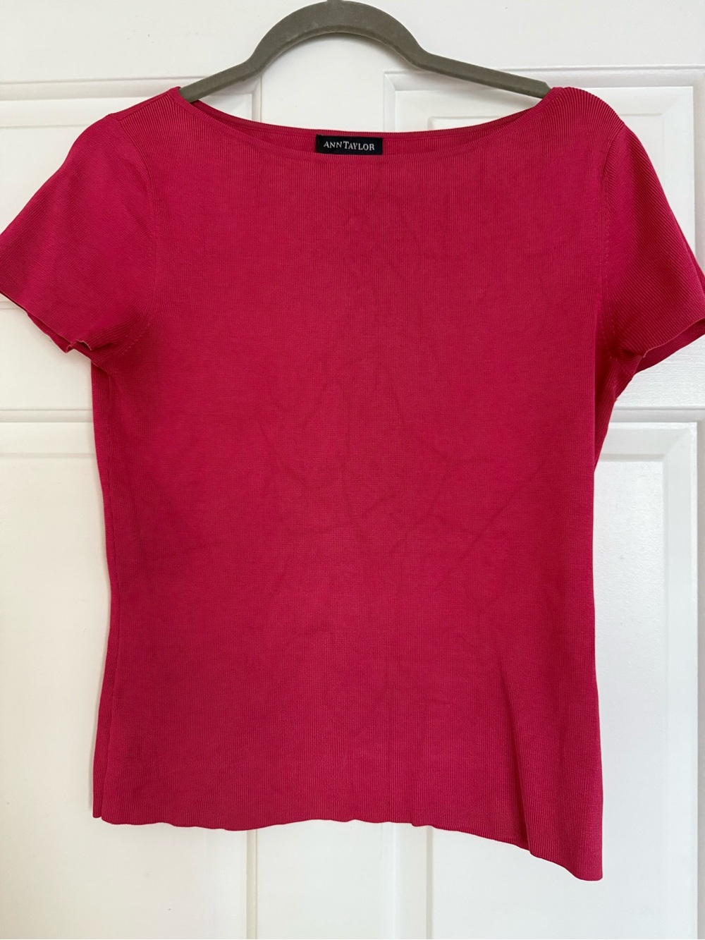 Ann Taylor Silk Short Sleeve Boatneck Top in Bright Fuchsia